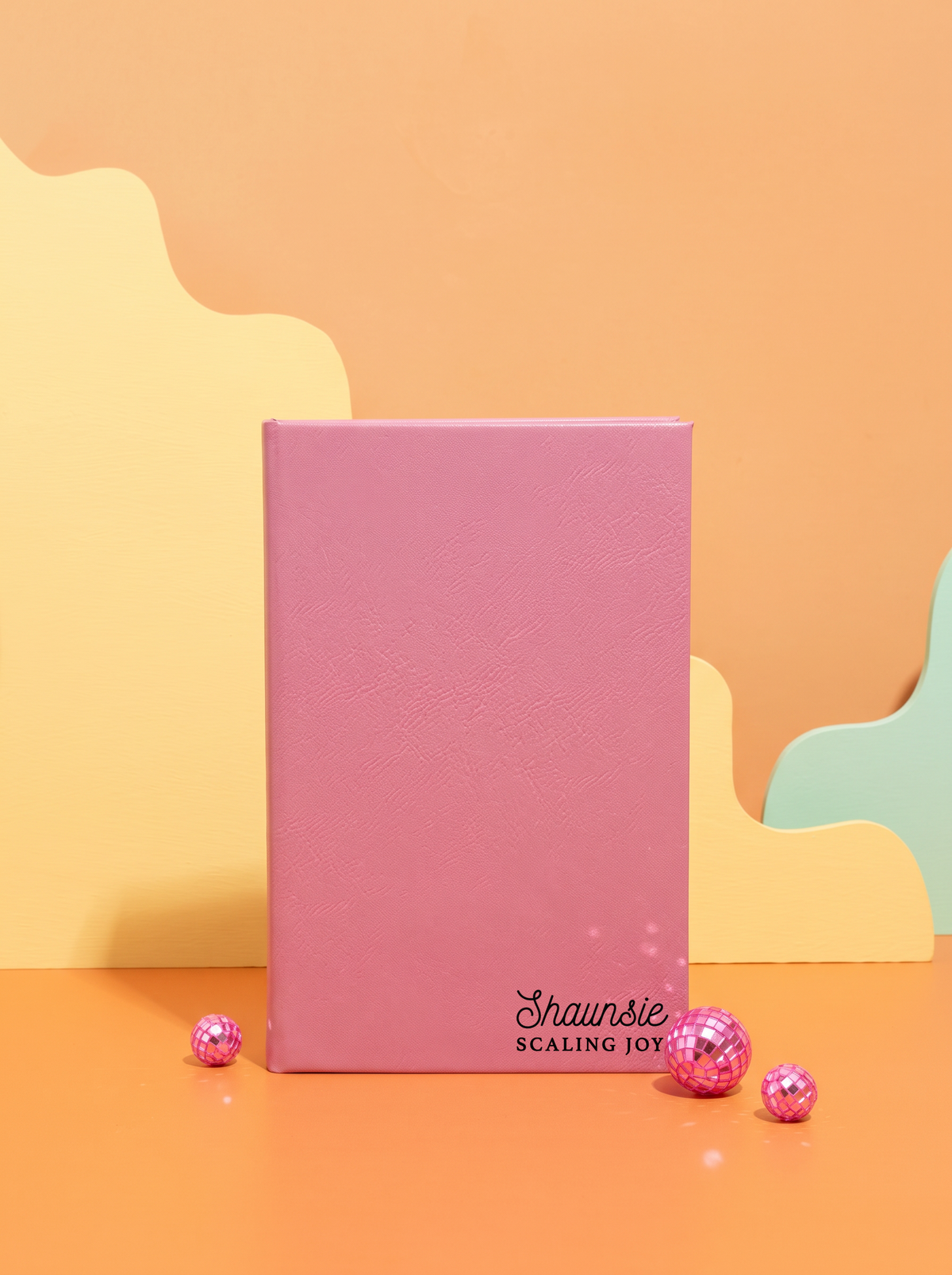 Personalized leatherette journal — J08 design in pink