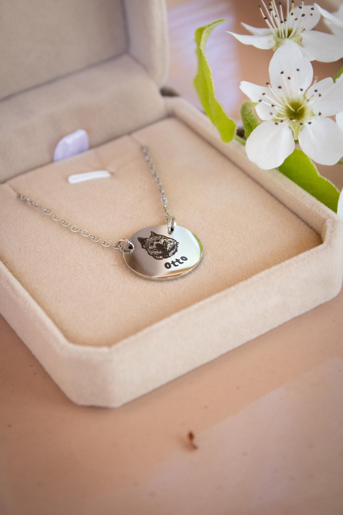 Pet Portrait Round Necklace