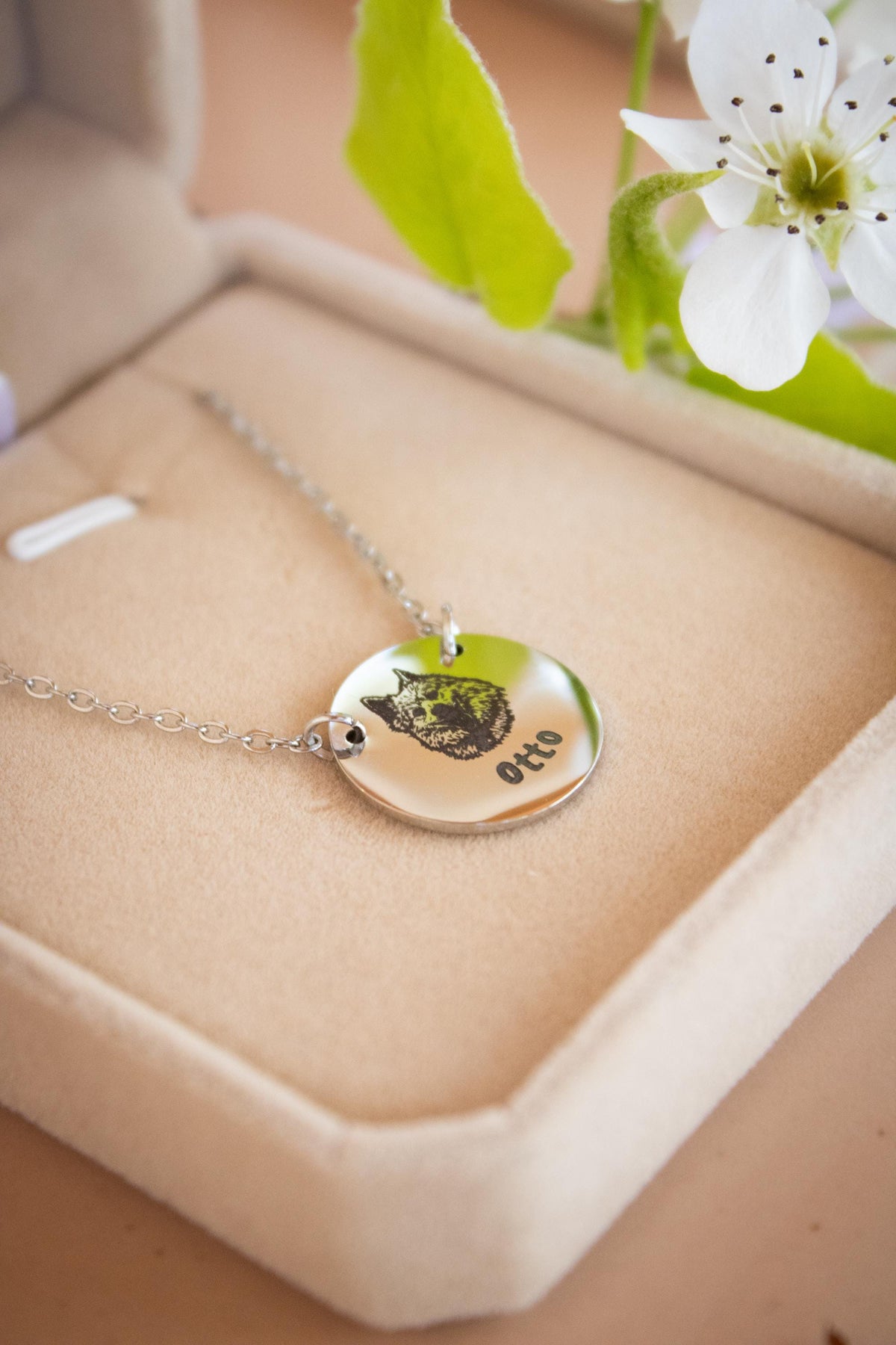 Pet Portrait Round Necklace