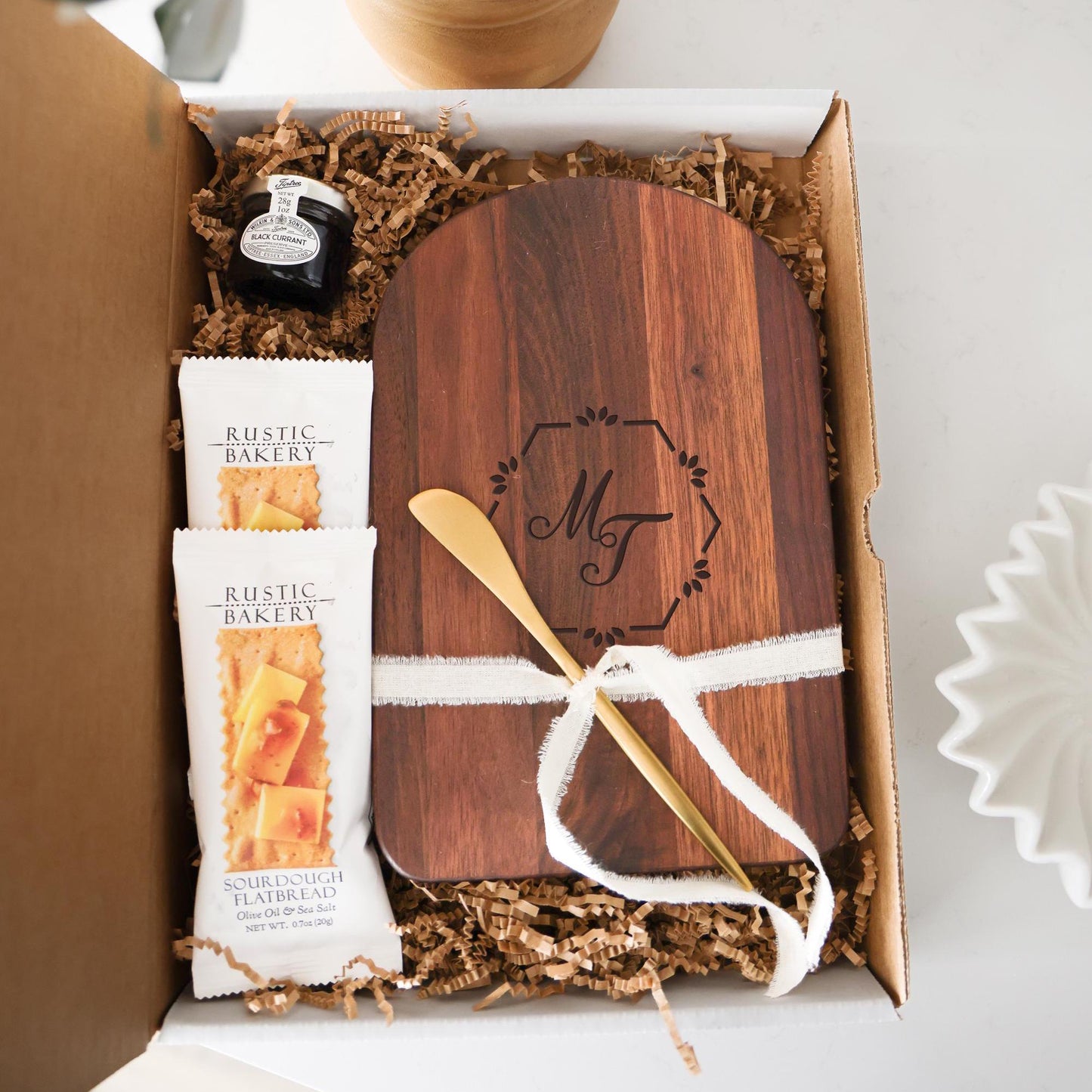 Scallop Monogram Cutting Board Gift Box | Custom Charcuterie Board Personalized | Custom Gift Idea Wedding | Thank you Housewarming Gift