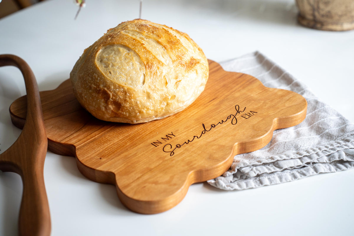 Sourdough Gift Scallop Cutting Board "In my Sourdough Era" | Personalized Sourdough Gift Idea | Custom Cutting Board Charcuterie Board