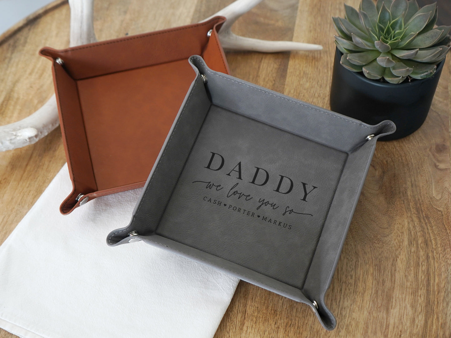 Personalized Catchall Tray for Dads - Gift for Father's Day from kids, daddy we love you personalized tray - 058