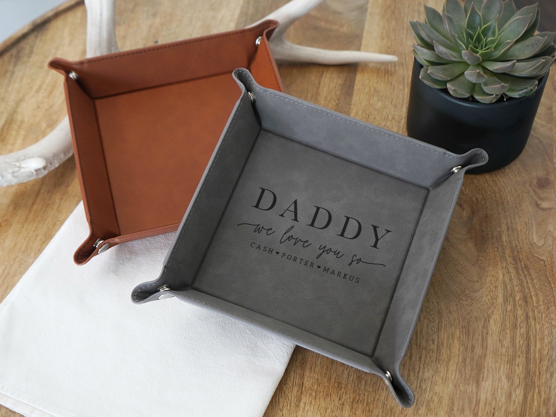 Personalized Catchall Tray for Dads - Gift for Father's Day from kids, daddy we love you personalized tray - 058