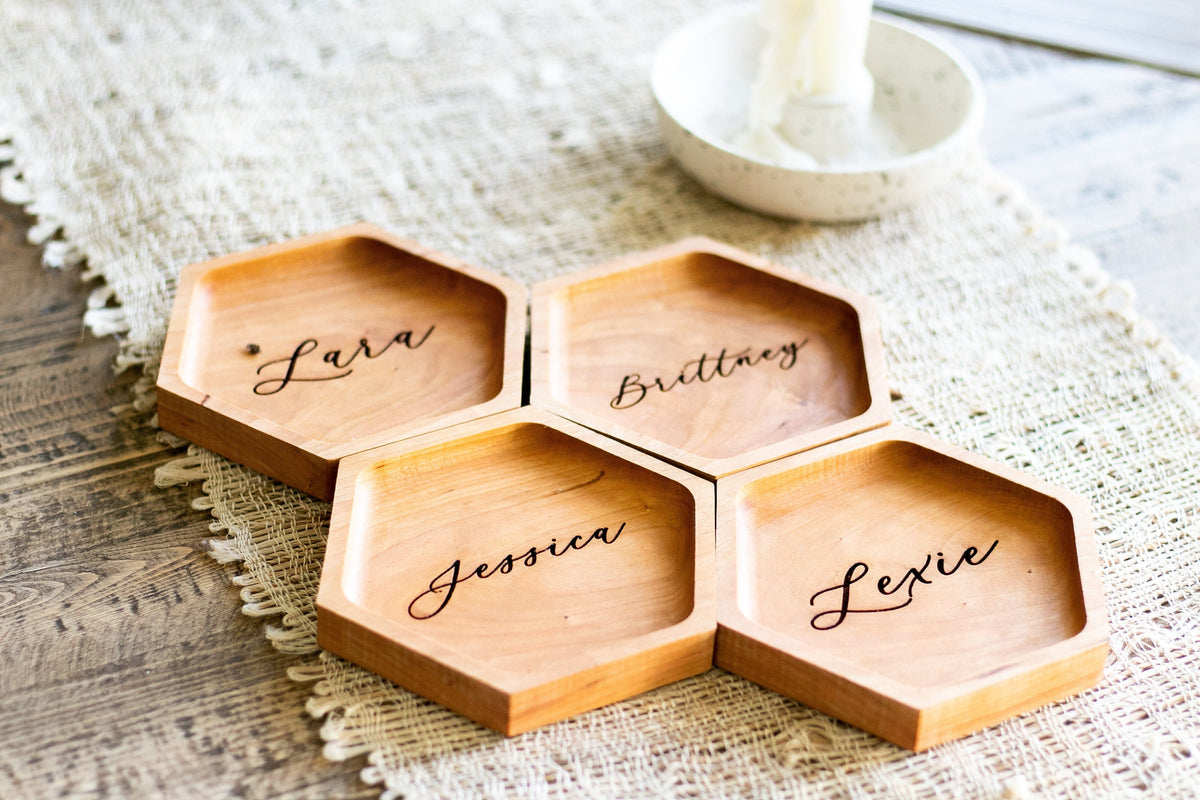 Personalized Ring Dish & Jewelry tray for Bridesmaid, Mom, Wife, Mother-in-law, Daughter & Sister